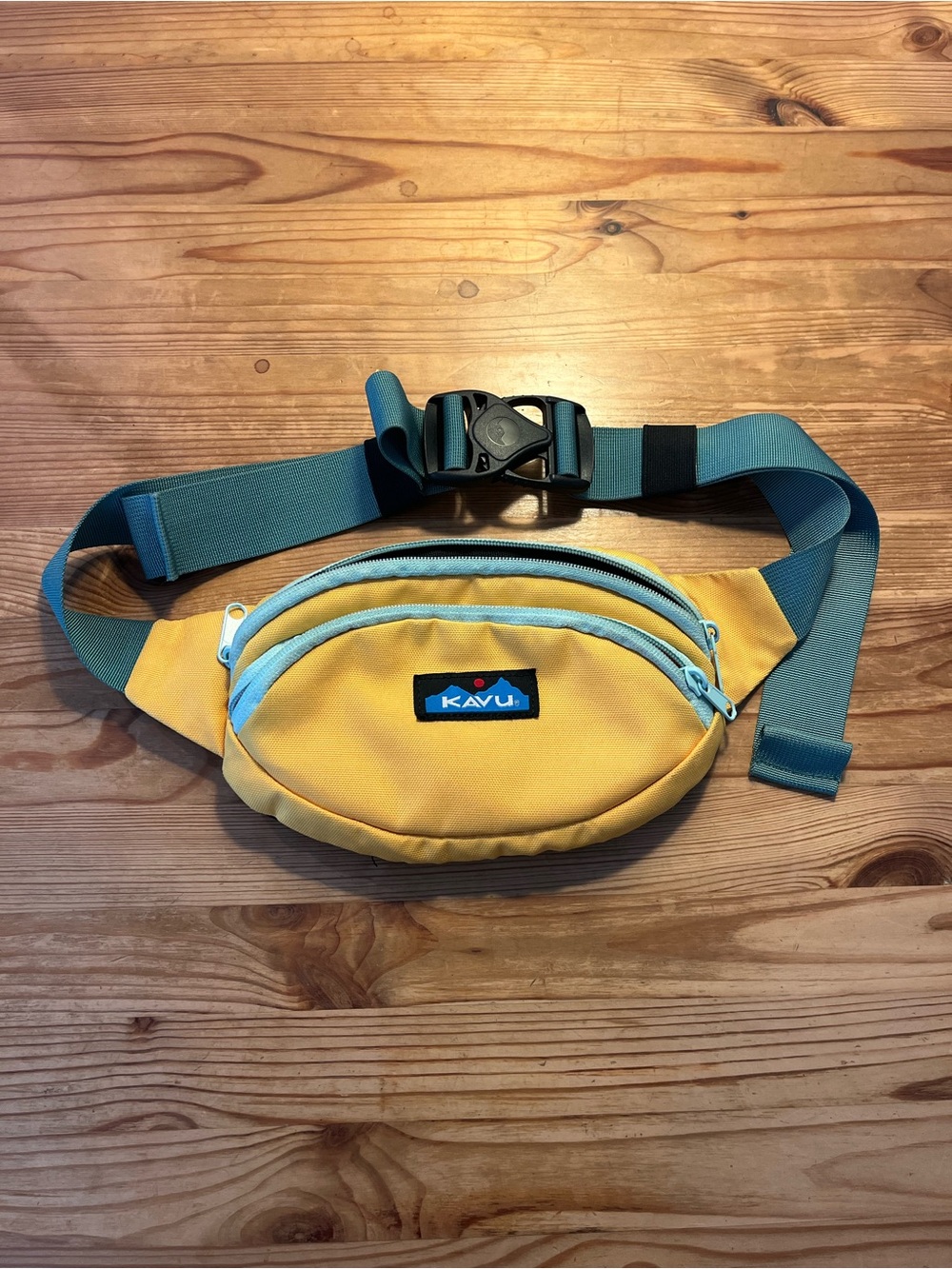 KAVU Yellow and Teal Waist Pack